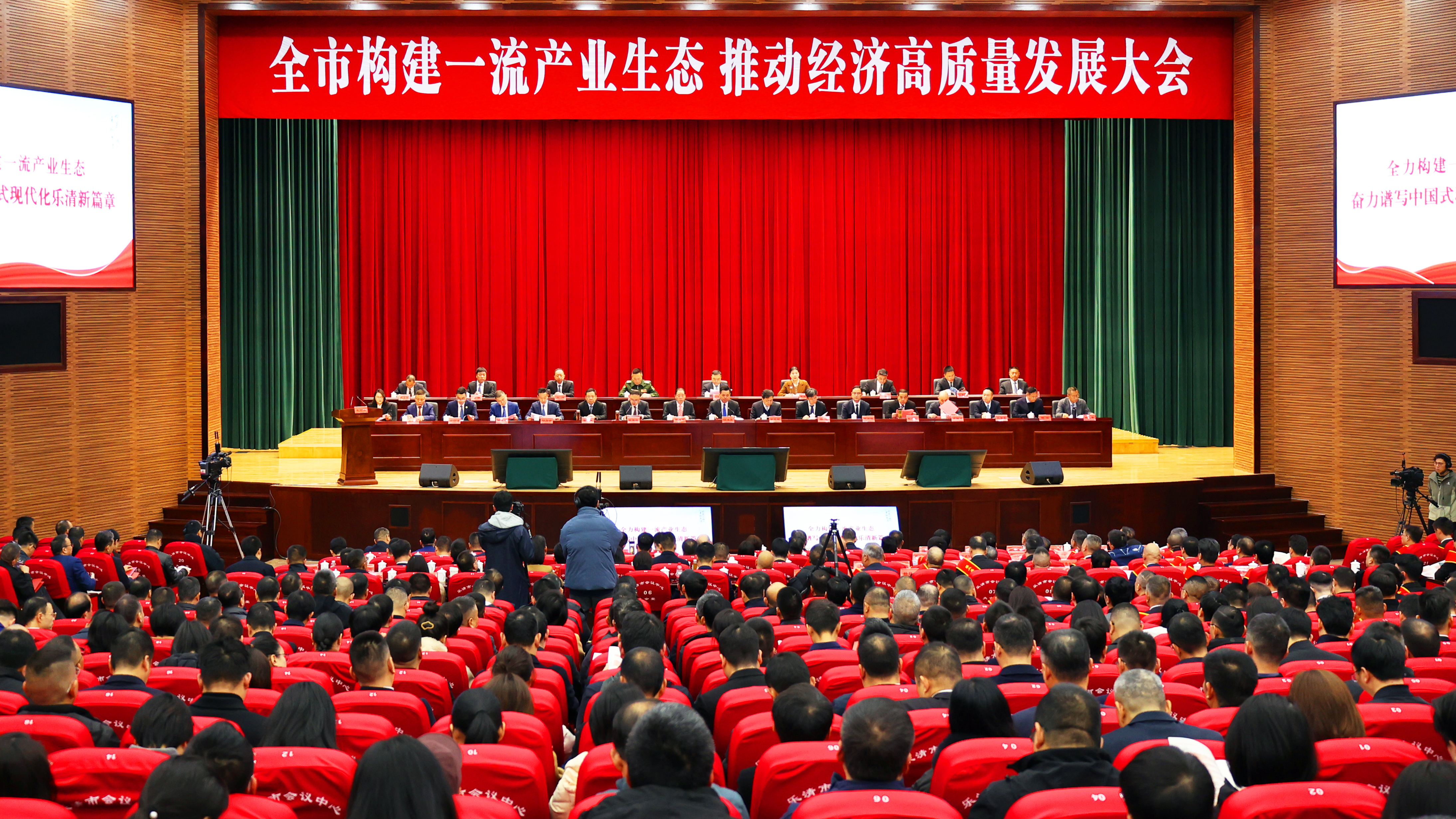 开门捷报！凯发k8获多项“热辣滚烫”大奖